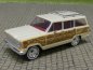 Preview: 1/87 Brekina Jeep Wagoneer Woody hellelfenbein 19857