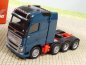 Preview: 1/87 Herpa Volvo FH16 Schwerlast-Zugmaschine ozeanblau 304788-007