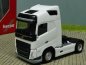 Preview: 1/87 Herpa Volvo FH Gl. 2020 Basic 2-Achs Zugmaschine weiß 313605