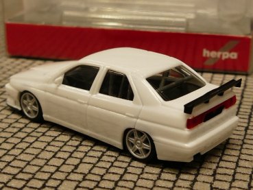 1/87 Herpa Alfa Romeo 155 Rennsport weiß 420327