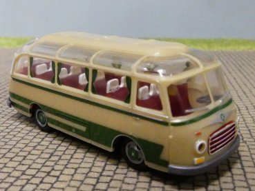 1/87 Brekina Setra S6 grünbeige 56019