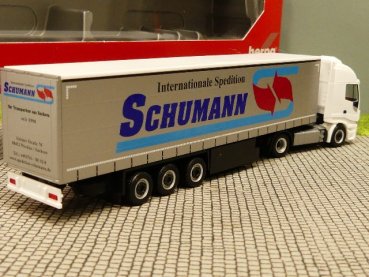 1/87 Herpa Iveco Stralis XP Gardinenplanen-Sattelzug Spedition Schumann 310048