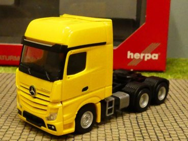 1/87 Herpa MB Actros 11 Gi Sp 6x4 3-Achs Zugmaschine gelb 305167-003