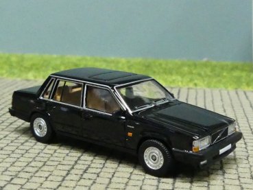 1/87 PCX Volvo 740 schwarz 870110