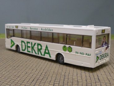 1/87 Wiking MB O 405 DEKRA Prüfen, Beraten, ...702 03