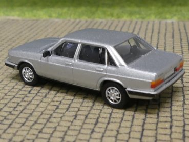 1/87 PCX Audi 100 C2 silber 870066