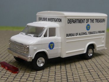 1/87 Trident Chevrolet Department the Treasury Koffer 90152