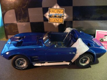 1/18 Exoto Chevrolet Corvette Cabrio blau 18035