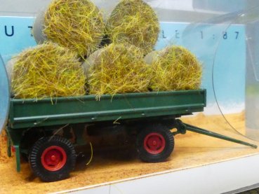 1/87 Busch HW 60 Anhänger mit Strohballen 53009