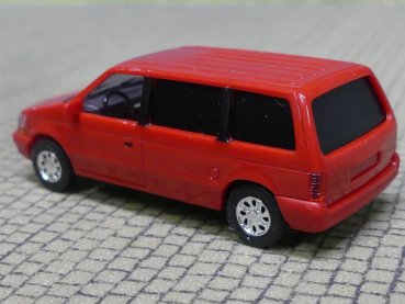 1/87 Busch Chrysler Voyager rot 44614