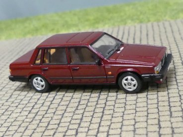 1/87 PCX Volvo 740 dunkelrot metallic 870663