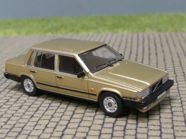 1/87 PCX Volvo 740 beige metallic 870660