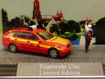 1/87 Busch MB C-Klasse Feuerwehr Ulm 49159