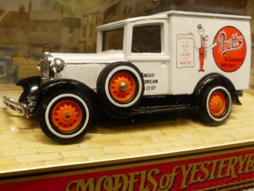 Matchbox Yesteryear Ford A Van 1930 Pratts American Oil Y22