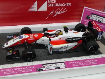 1/18 Minichamps Dallara Mercedes F317 Mick Schumacher Macau GP 2018 517 181809