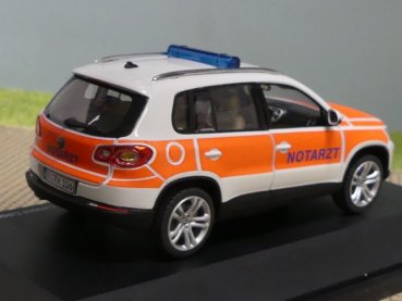 1/43 Schuco VW Tiguan Notarzt 04985