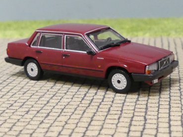 1/87 Minichamps Volvo 740 GL 1986 dunkelrot 870 171704