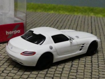 1/87 Herpa MB SLS AMG weiß mit schwarzen Felgen 420501