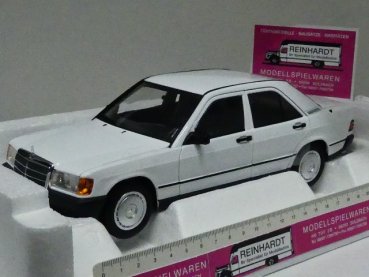 1/18 Norev MB 190 E 1982 weiß 182820