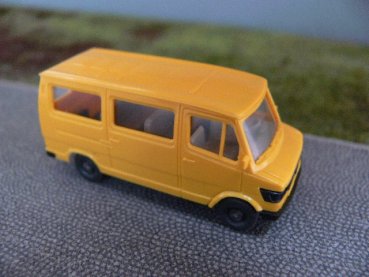 1/87 Wiking MB 207 gelb Bus 282 A1