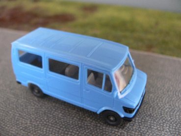 1/87 Wiking MB 207 hellblau Bus 282 A3