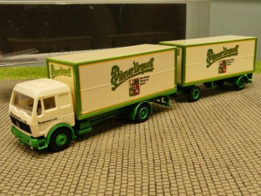 1/87 Herpa Albedo MB NG Pilsner Urquell Koffer-Hängerzug