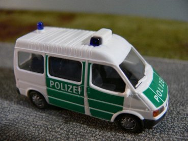 1/87 Rietze Ford Transit Polizei MHD weiß/grün