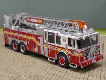 Modellspielwaren Reinhardt - 1/87 PCX Ferrara Ultra FDNY Brooklyn #166 ...