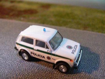 1/87 Brekina Lada Niva Policia Slowenien 27225