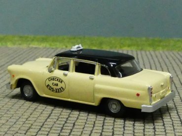 1/87 Brekina Checker Cab Taxi St. Louis 58935