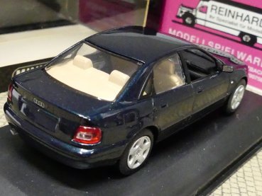 1/43 Minichamps Audi A4 1999 dunkelgrün metallic 430 018400