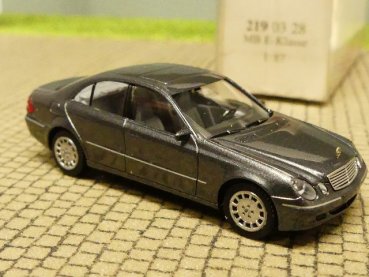 1/87 Wiking MB E- Klasse dunkelgraumetallic 219 03