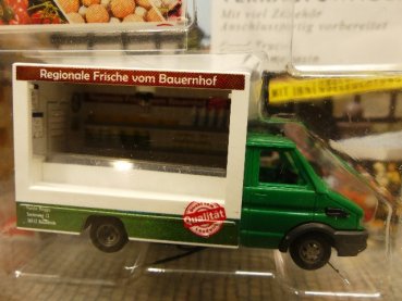 1/87 Busch IVECO Daily Regionale Frische vom Bauernhof Verkaufswagen 5428