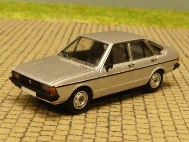 1/87 PCX VW Passat B1 silber 870251