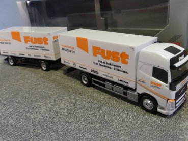 1/87 Herpa Volvo FH 13 GL Fust Koffer Hängerzug ( CH ) 930062