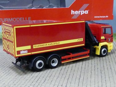 1/87 Herpa MAN TGS M Wechsellader-LKW mit Kran Fw Karlsfeld 096775