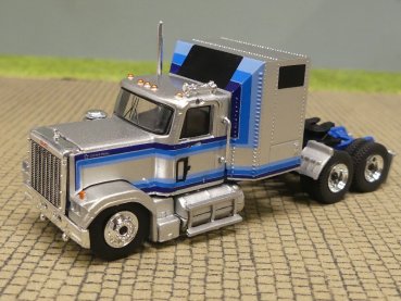 1/87 Brekina GMC General silber/blau 85775