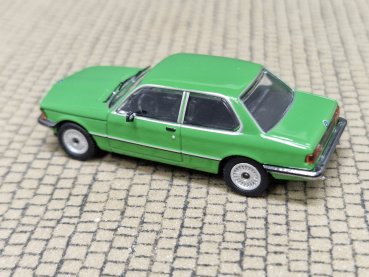 1/87 Minichamps BMW 323i grün 870 020002