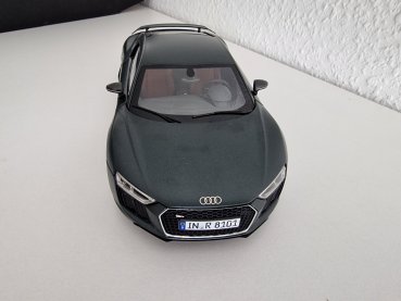 1/18 Kyosho Audi R8 V10 Plus Coupe carmouflagegrün