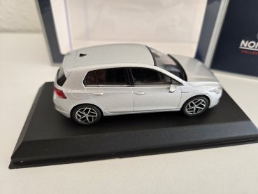 1/43 Norev VW Golf 8 2020 silber 840132