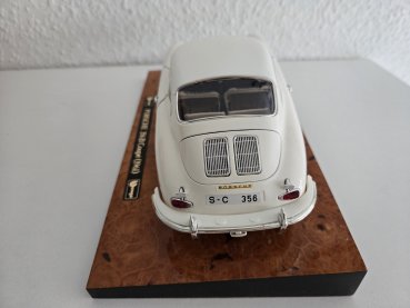 1/18 Burago Porsche 356 B Coupe 1961 auf Wurzelholzplatte 3721