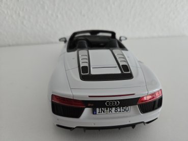 1/18 I-Scale Audi R8 Spyder V10 Suzukagrau