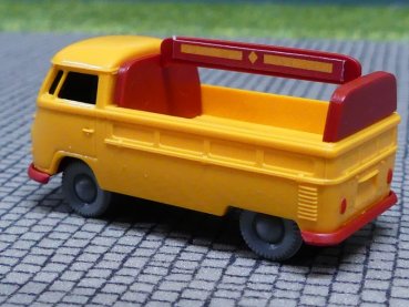 1/87 Brekina # 1558 VW T1 b Pritsche mit Getränkeaufbau melonengelb/feuerrot