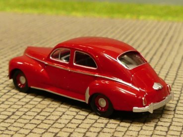 1/87 Brekina Peugeot 203 rubinrot 29051