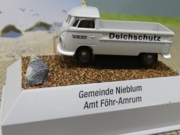 1/87 Brekina # 2177mu VW T1 Deichschutz Nieblum Föhr Amrum mit Muschel