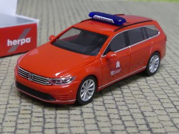 1/87 Herpa VW Passat Variant GTE Feuerwehr Hamburg / 150 Jahre 097192