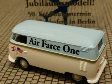 1/87 Brekina # 2055 VW T1 b Air Farce One Sondermodell