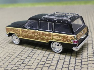 1/87 Brekina Jeep Wagoneer Woody schwarz 19855