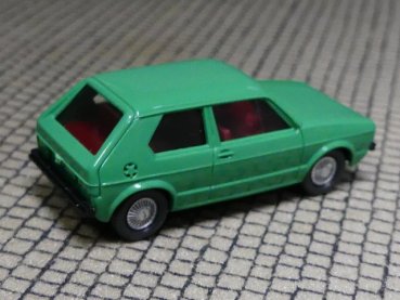 1/87 Wiking VW Golf I 2-türig grün i.A dunkelrot 45/1