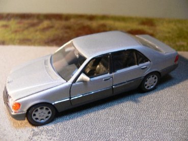 1/43 Schabak MB 600 SEL silber/grau metallic 1261